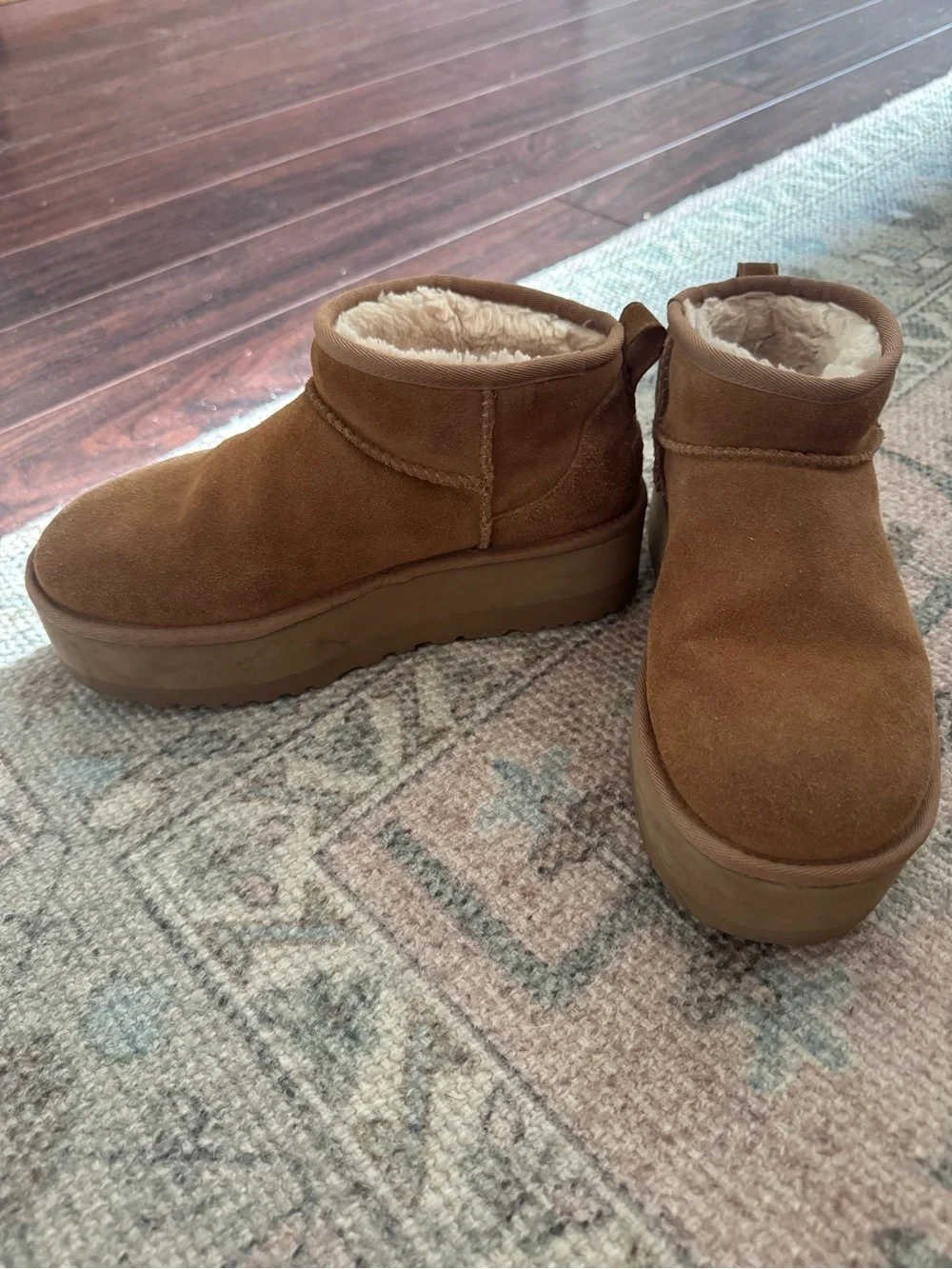 UGG Chestnut Classic Ultra Mini Platform